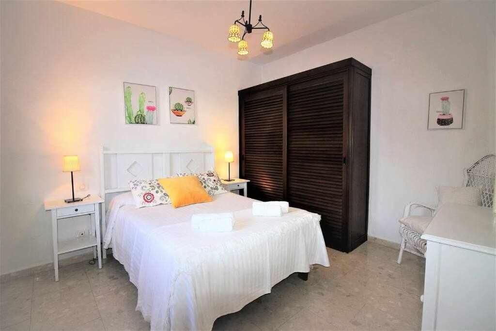 Casa Alejandra Con Terraza Y Barbacoa Villa El Golfo Kültér fotó