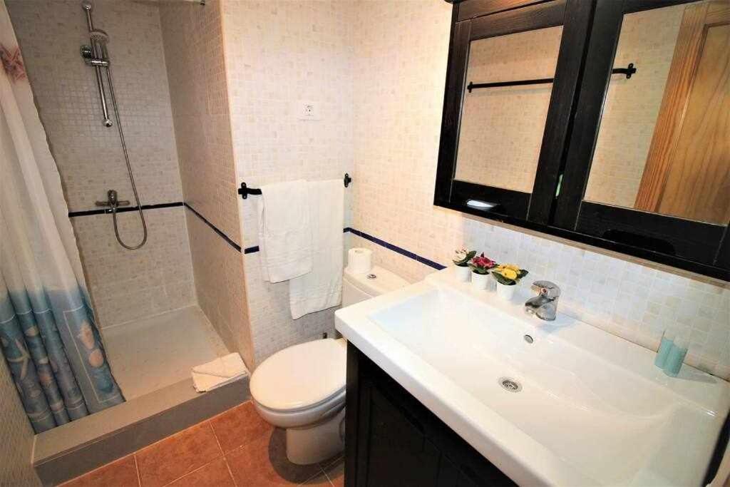 Casa Alejandra Con Terraza Y Barbacoa Villa El Golfo Kültér fotó