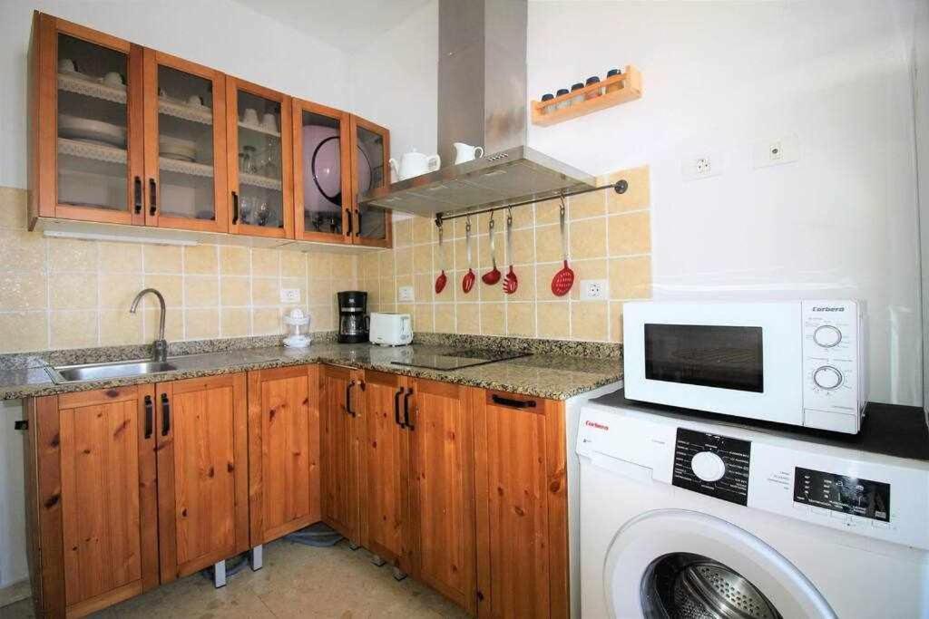 Casa Alejandra Con Terraza Y Barbacoa Villa El Golfo Kültér fotó